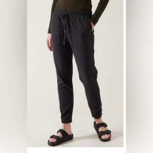 Women's Athleta Farallon Jogger Pants Size 6 Black